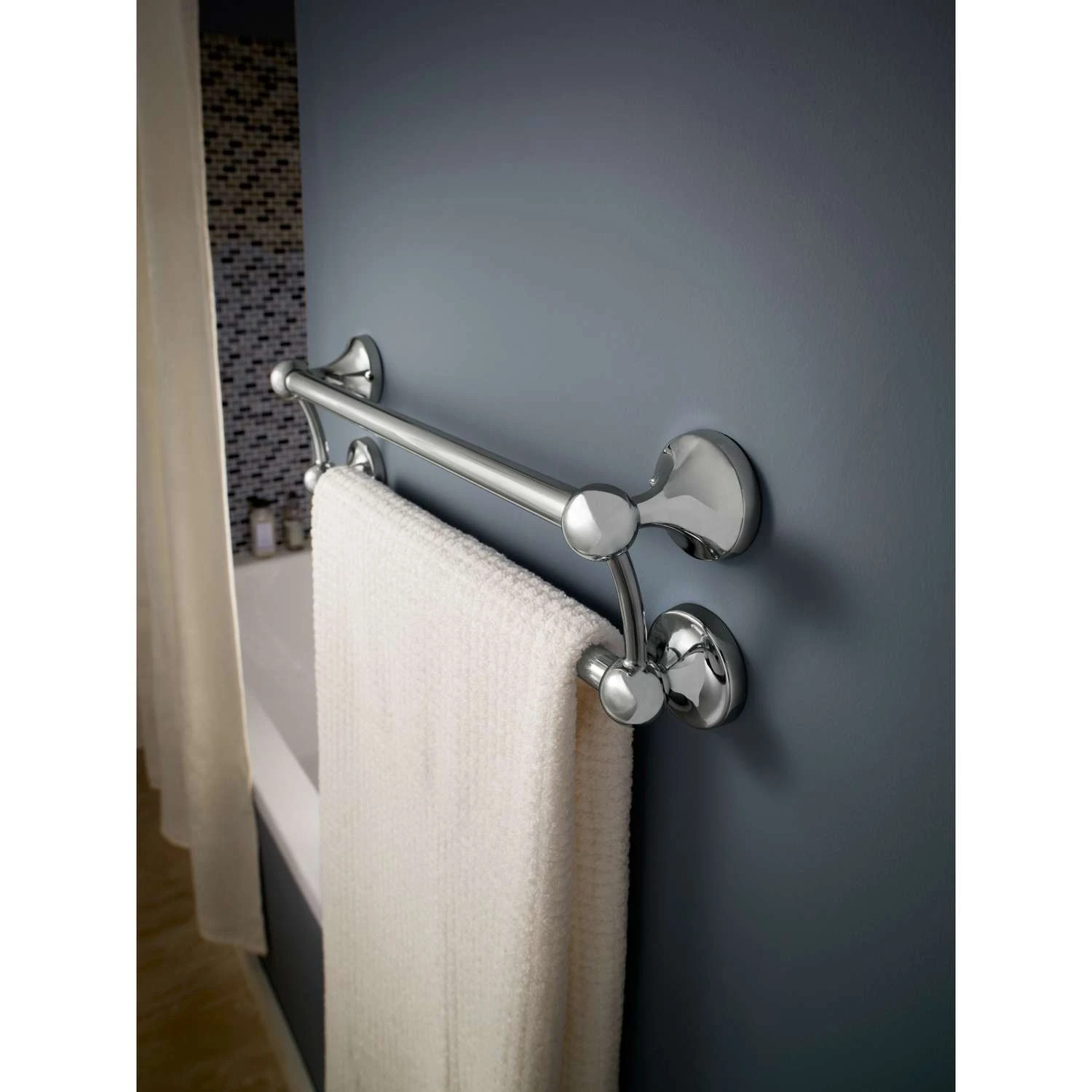 Delta 20.5 In. L Stainless Steel Towel Bar With Assist Bar 5 Delta 20.5 In. L Stainless Steel Towel Bar With Assist Bar - Image 3